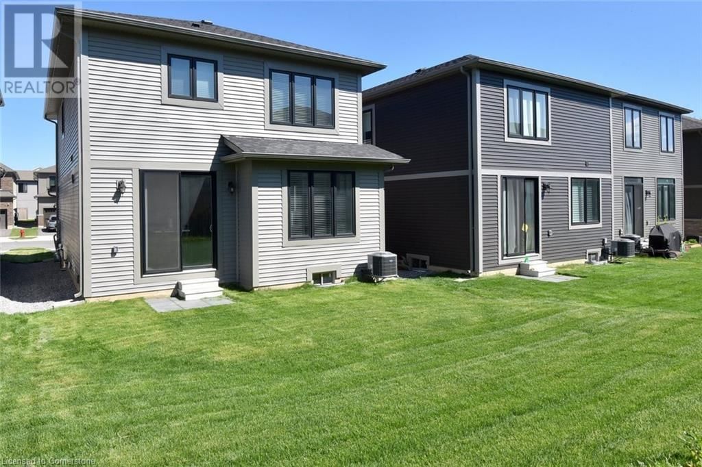 171 BLACKBIRD WAY Image 32