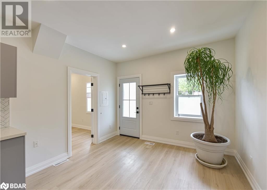 274 MISSISSAGA STREET Image 11