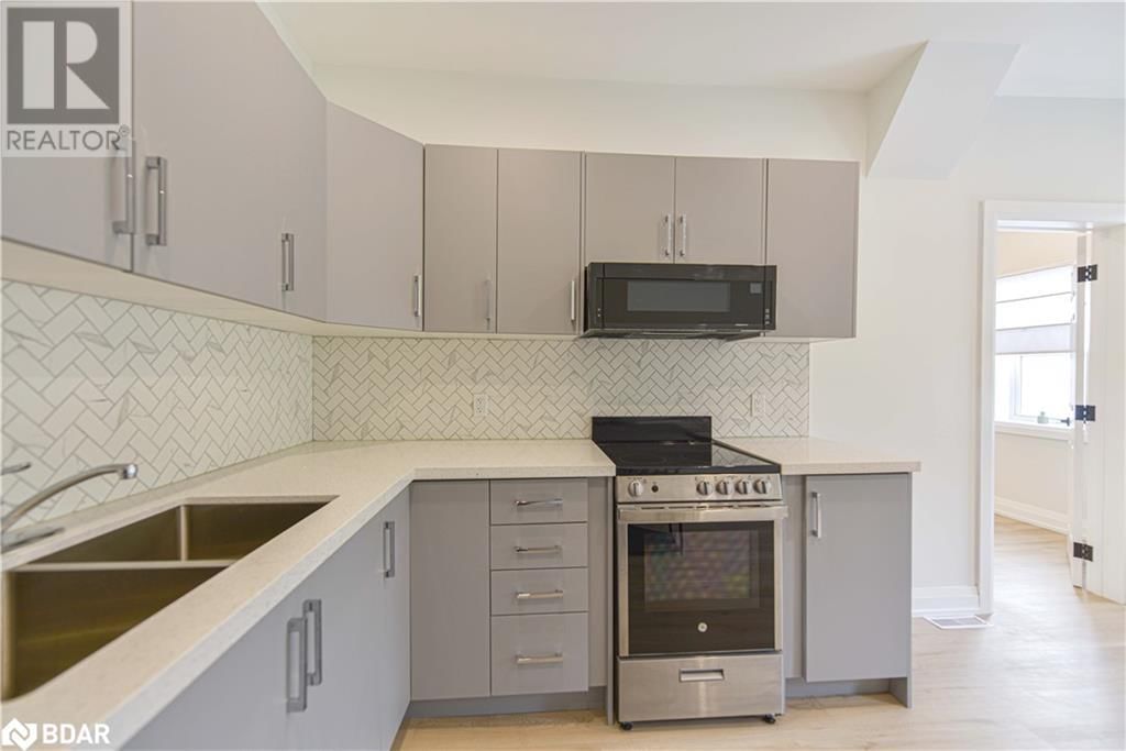 274 MISSISSAGA STREET Image 12