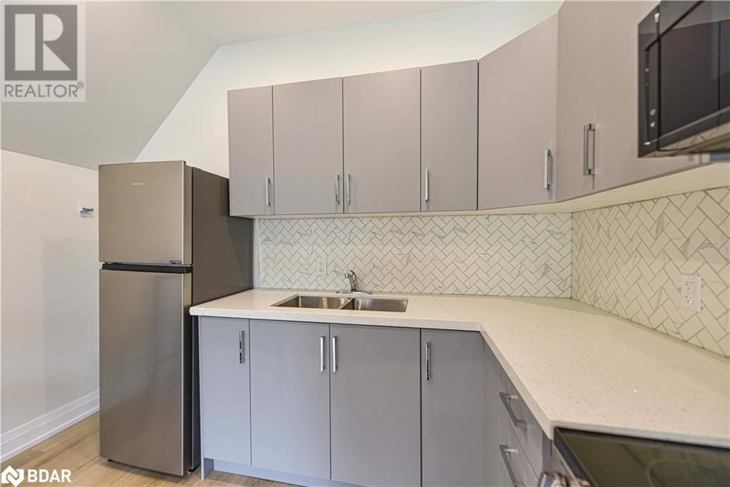 274 MISSISSAGA STREET Image 13