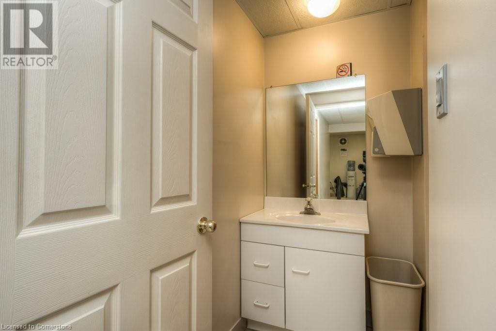 281 MAIN STREET SOUTH Image 33