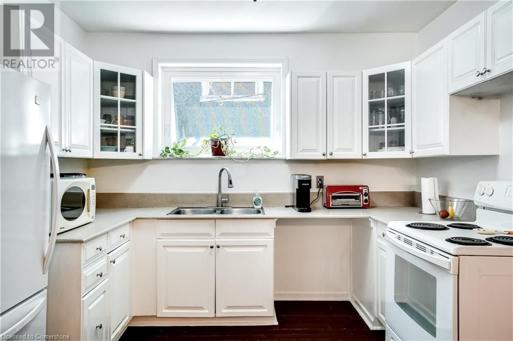 287 GRAHAM AVENUE SOUTH Image 12