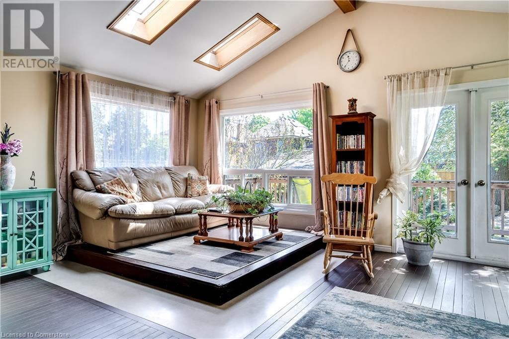 287 GRAHAM AVENUE SOUTH Image 16