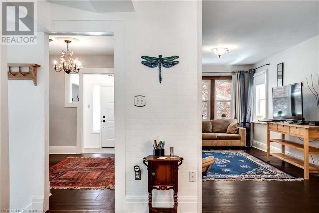 287 GRAHAM AVENUE SOUTH Image 21
