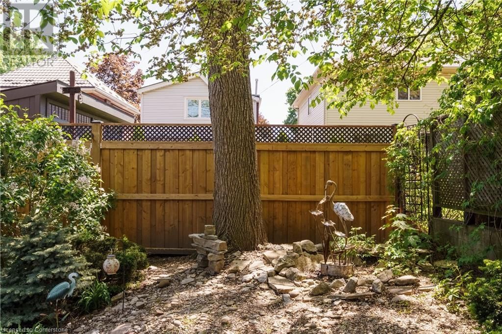 287 GRAHAM AVENUE SOUTH Image 46
