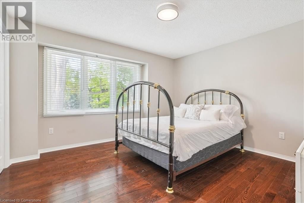 208 MOHAWK ROAD Image 22