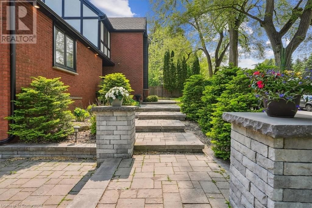 208 MOHAWK ROAD Image 3