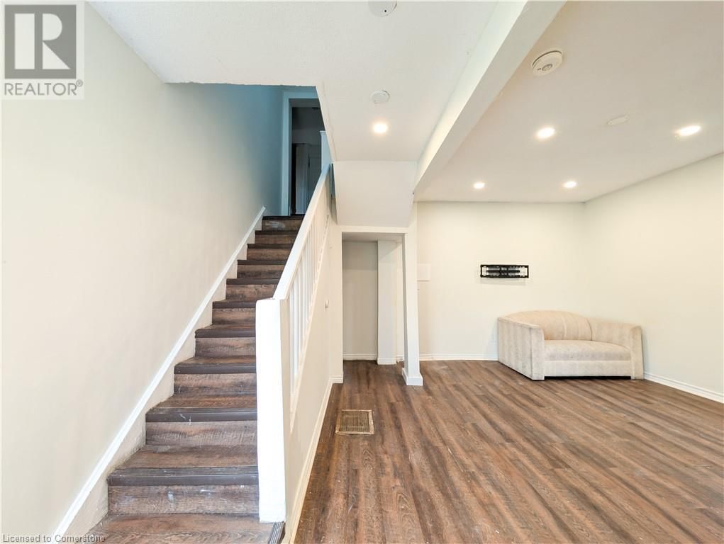 24 ALBION STREET Image 19