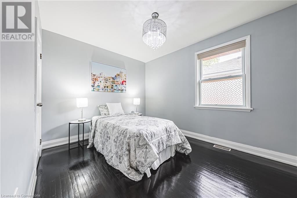 3 GREENWOOD STREET Image 16