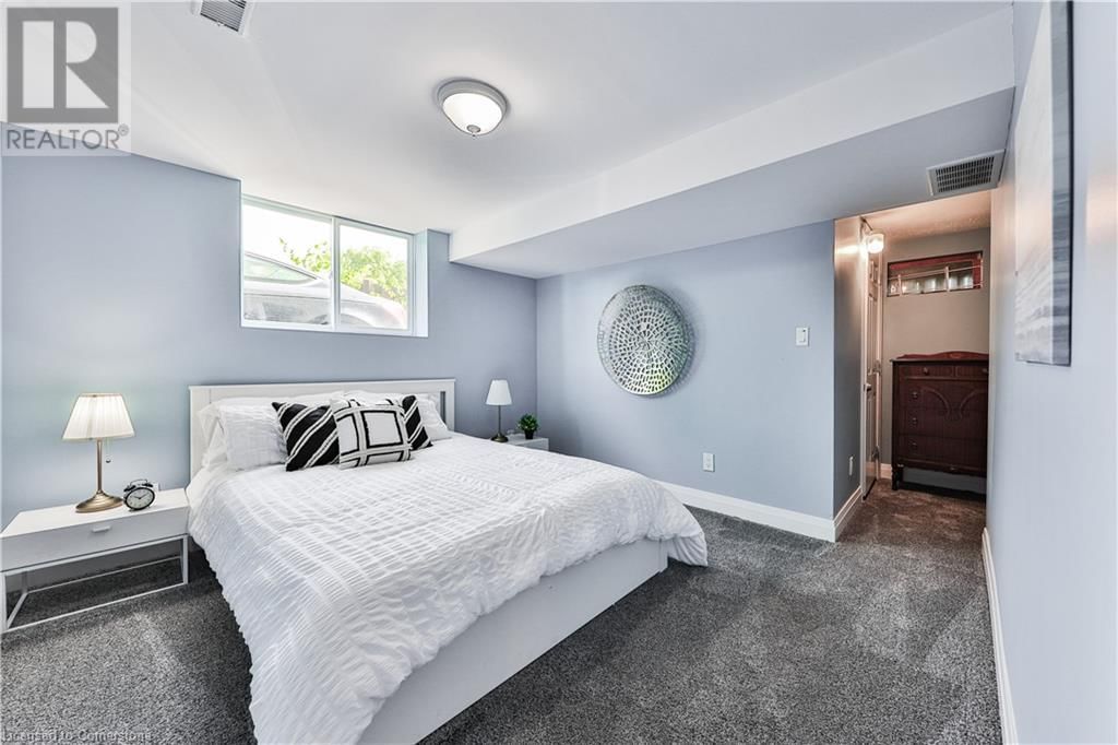 172 HANOVER PLACE Image 21
