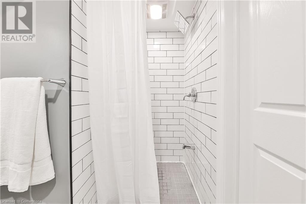 172 HANOVER PLACE Image 25