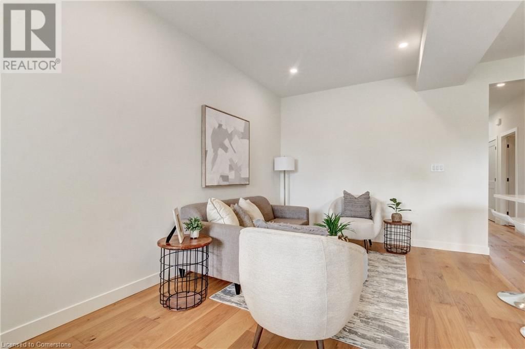 204 WILLIAM STREET Image 11