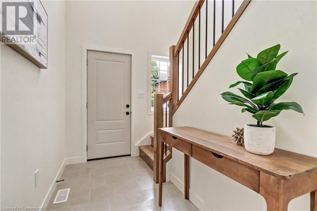 204 WILLIAM STREET Image 3