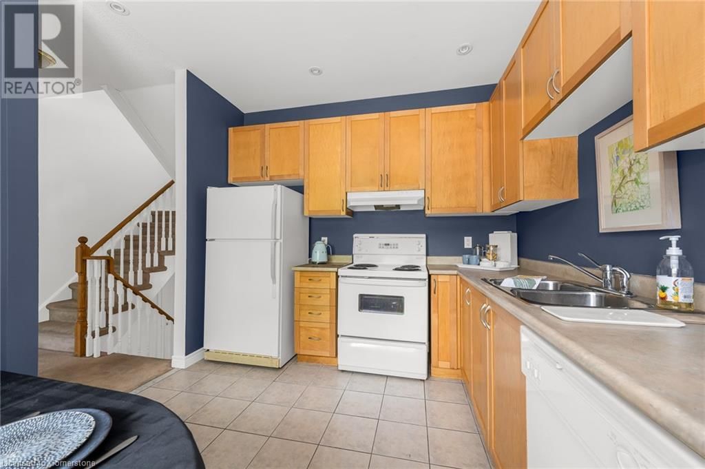 6 - 100 BEDDOE DRIVE Image 6
