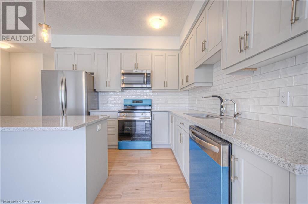 246 GREEN GATE BOULEVARD Image 11