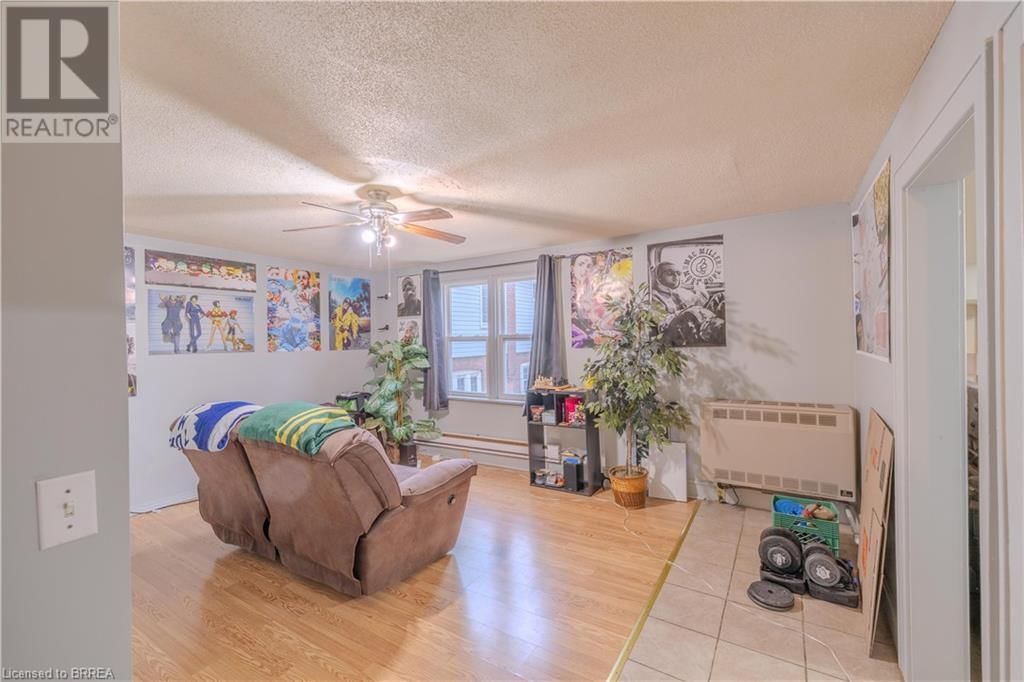 4 - 113 BRANT AVENUE Image 2