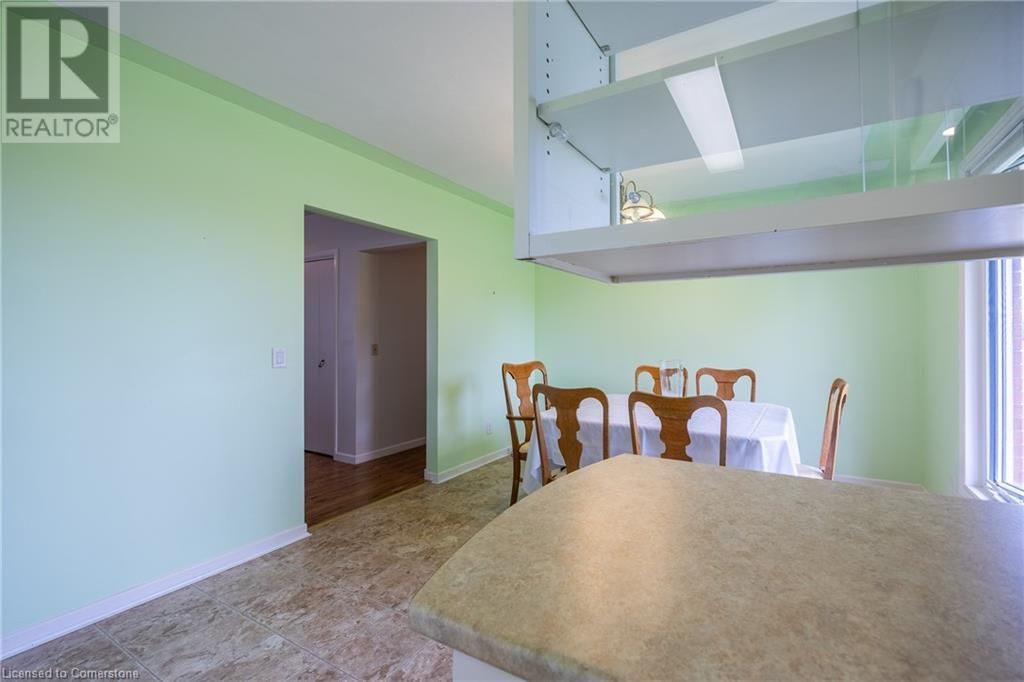 44 WOODLEY ROAD Image 12