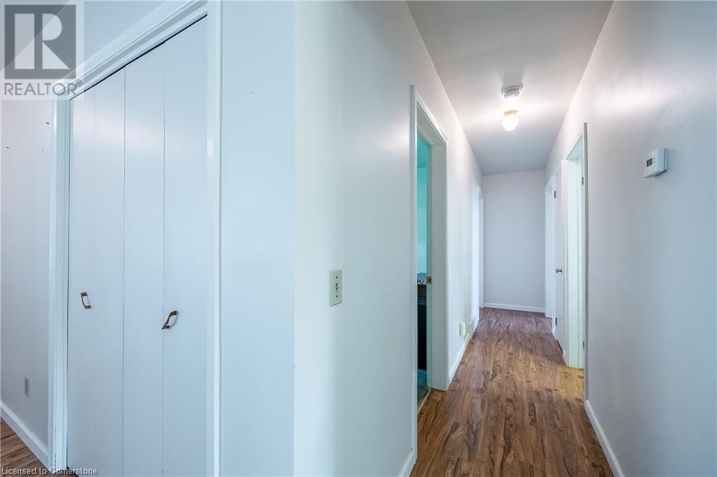 44 WOODLEY ROAD Image 15