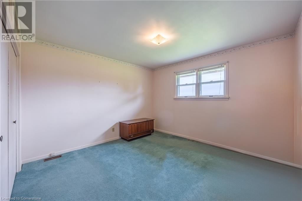 44 WOODLEY ROAD Image 19