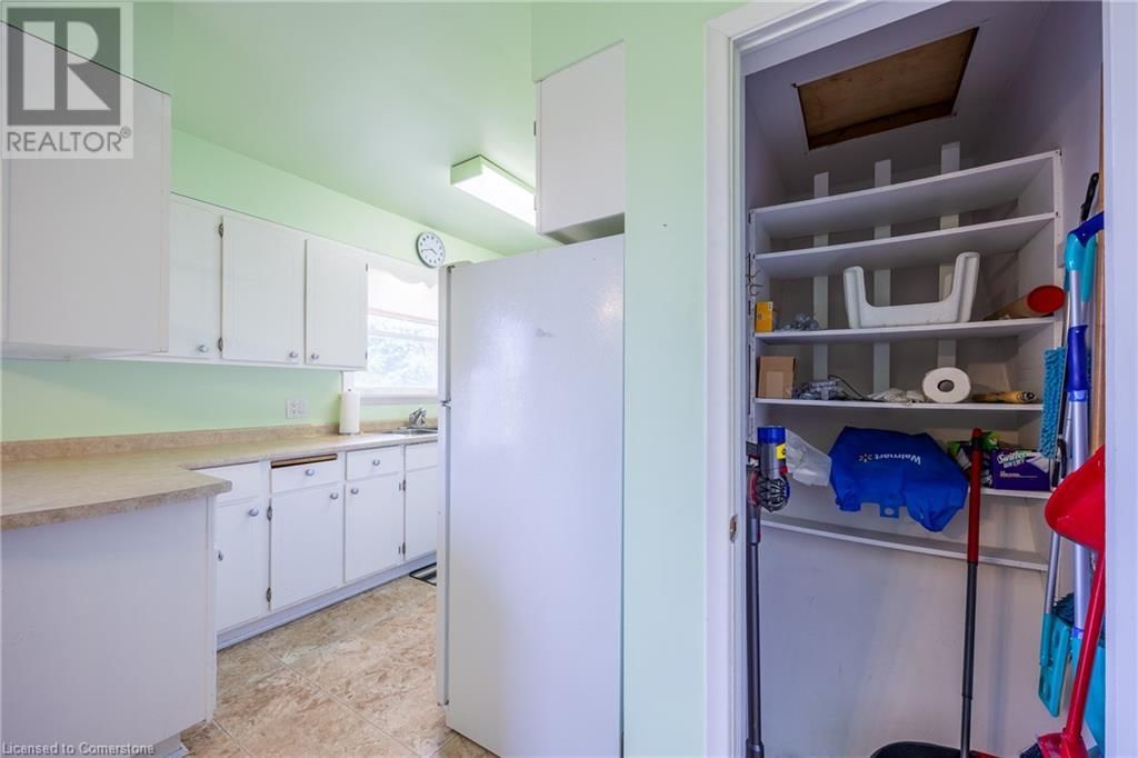 44 WOODLEY ROAD Image 23