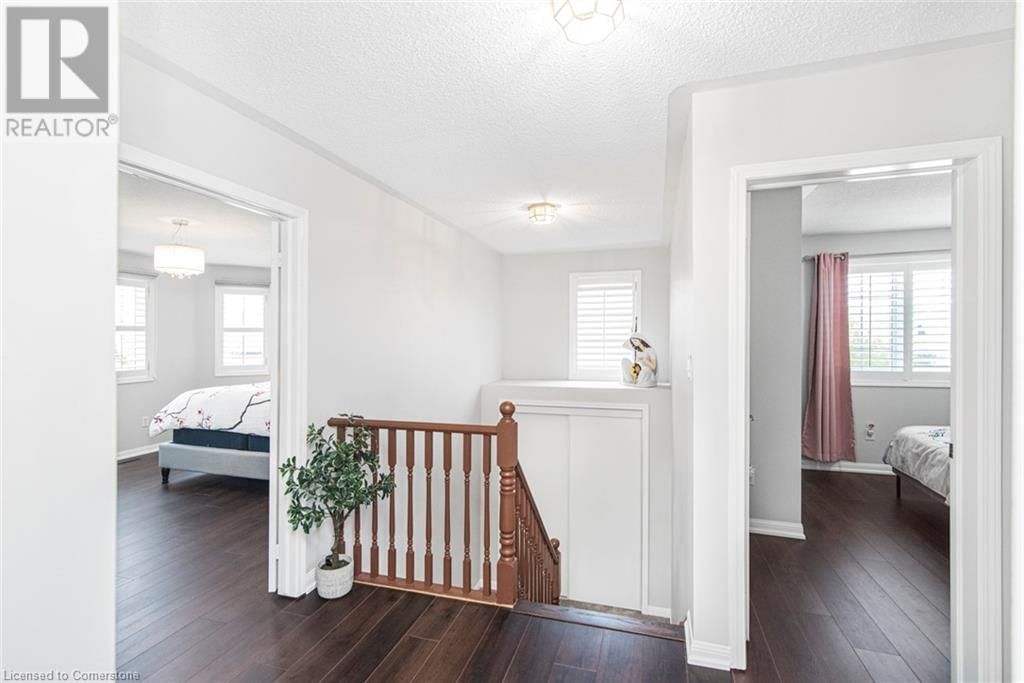 941 HUFFMAN CRESCENT Image 23