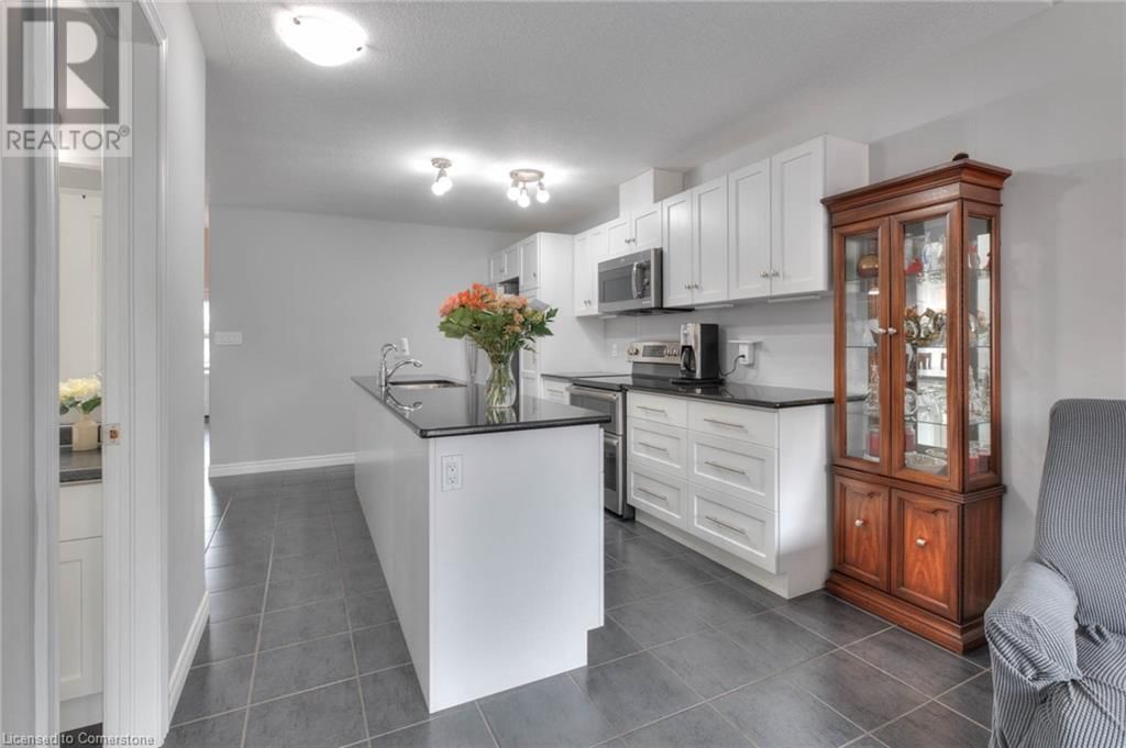 350 FINORO CRESCENT Image 14