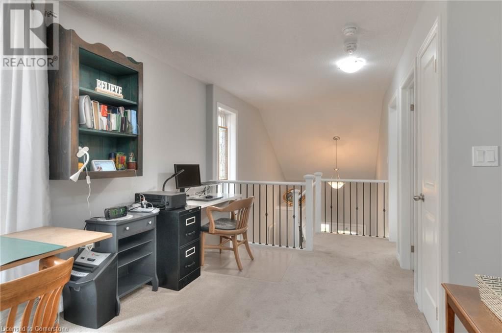 350 FINORO CRESCENT Image 24