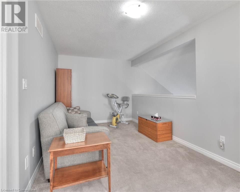350 FINORO CRESCENT Image 27