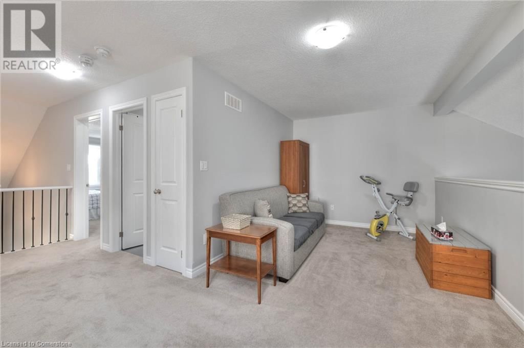 350 FINORO CRESCENT Image 28