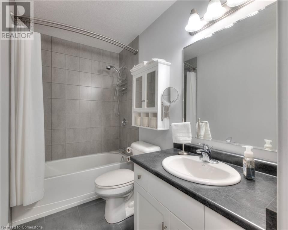350 FINORO CRESCENT Image 29