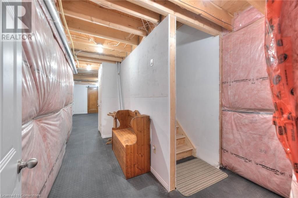 350 FINORO CRESCENT Image 32