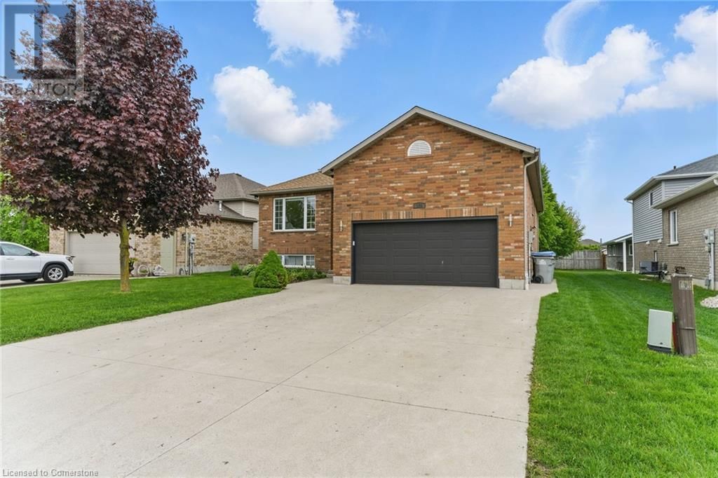 120 DENSTEDT STREET WEST Image 2
