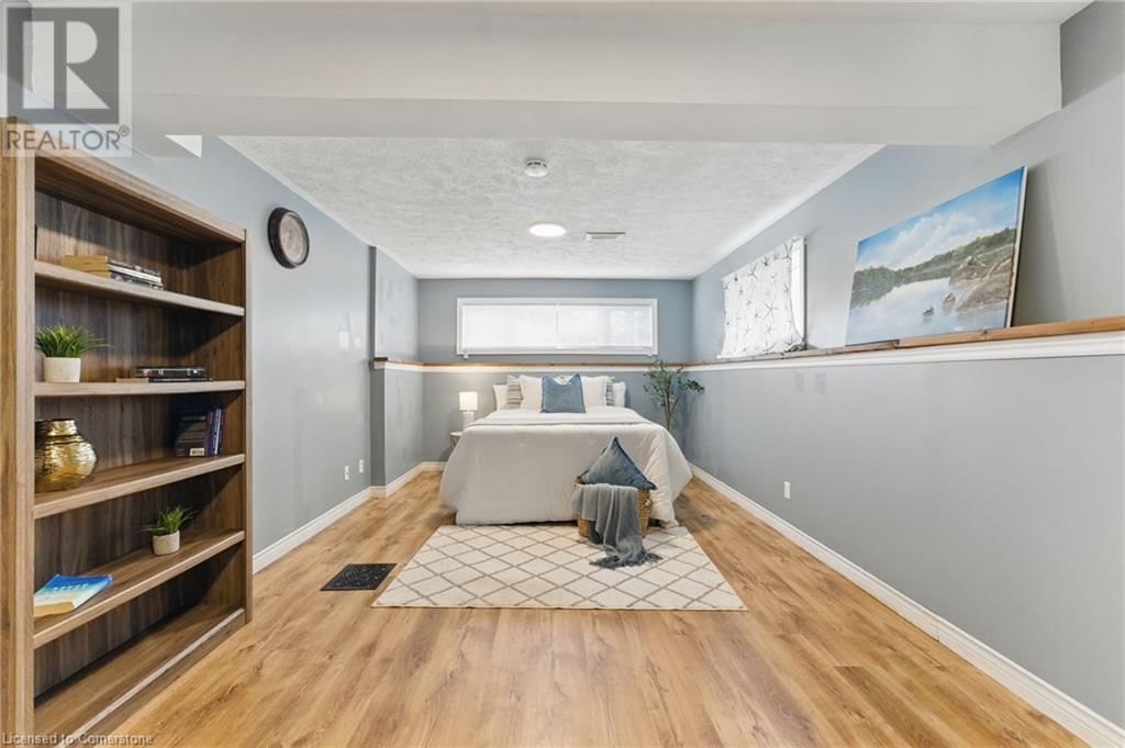 120 DENSTEDT STREET WEST Image 21