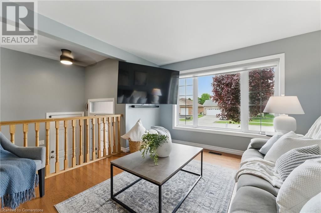 120 DENSTEDT STREET WEST Image 6