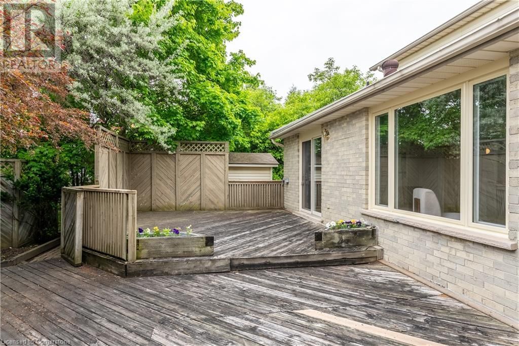 405 WINTERGREEN DRIVE Image 35