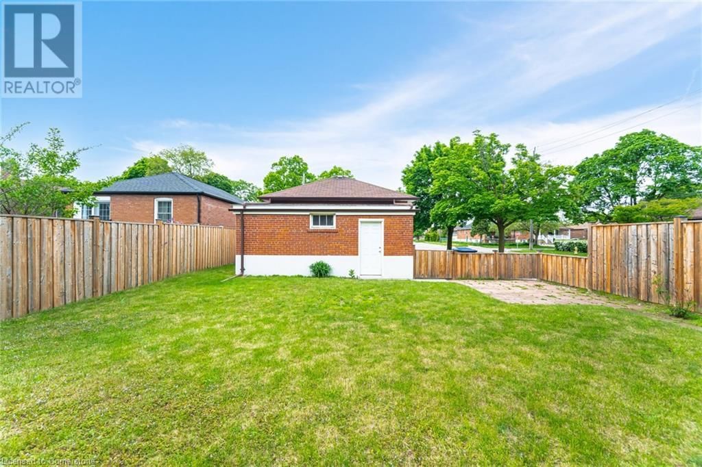 425 LANOR AVENUE Image 50