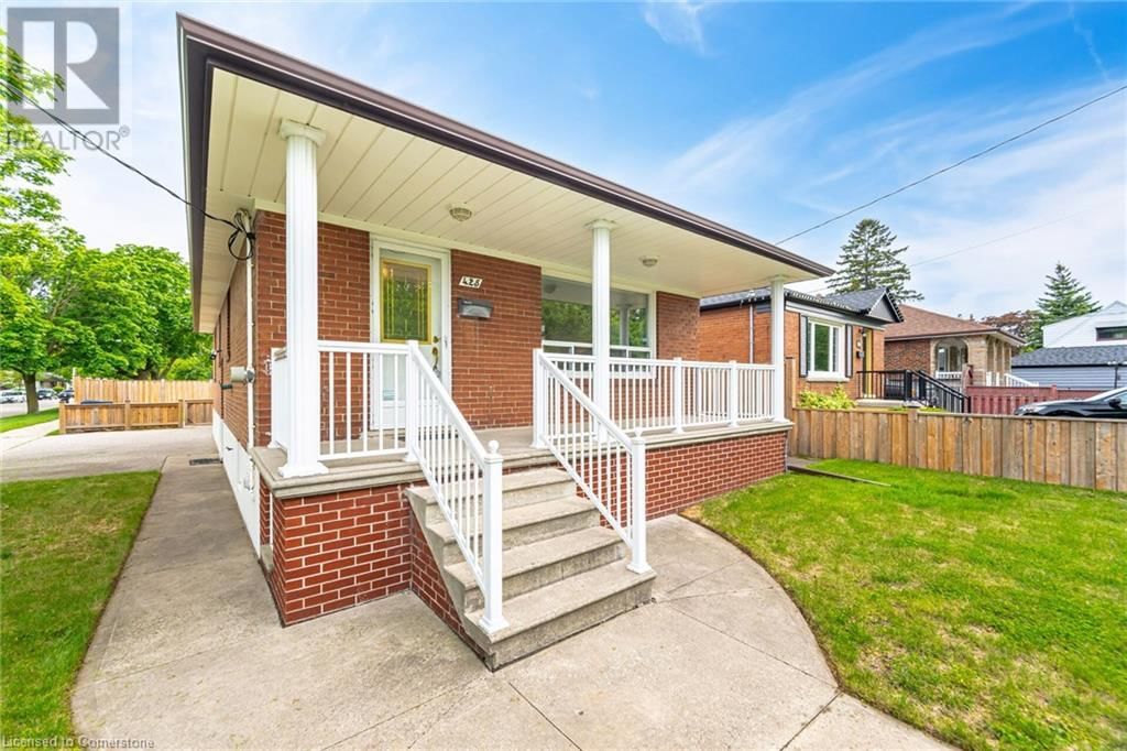425 LANOR AVENUE Image 6