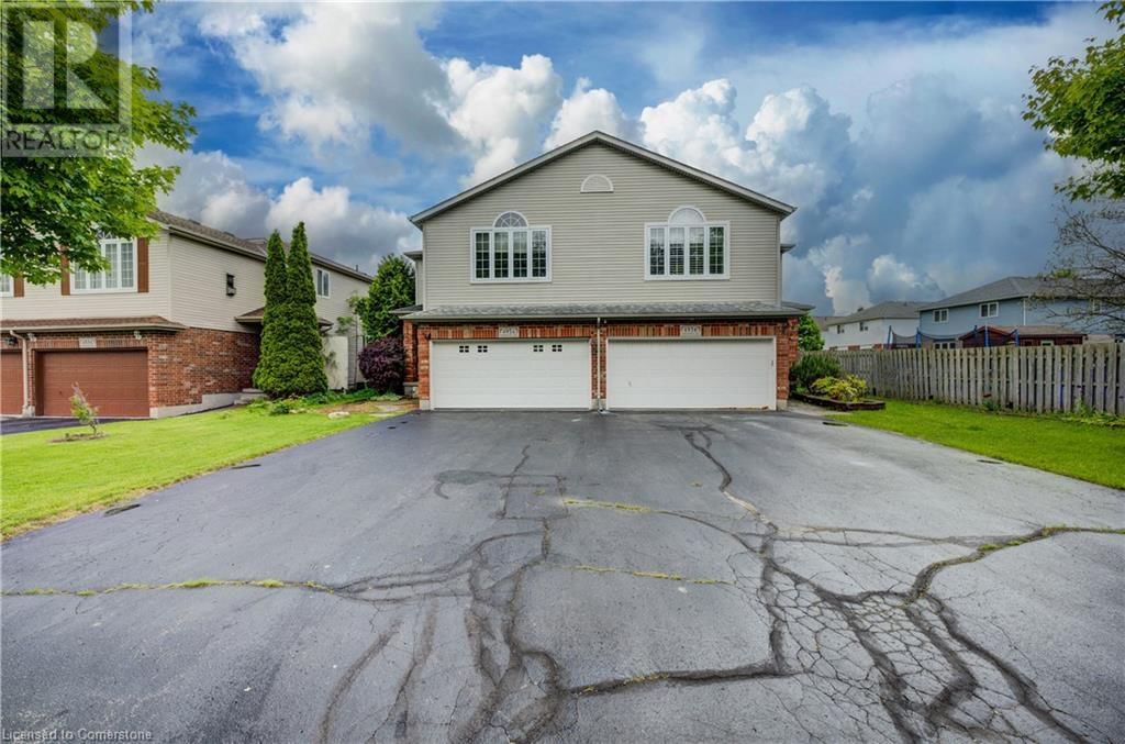 A - 495 HARBOUR VIEW CRESCENT Image 4