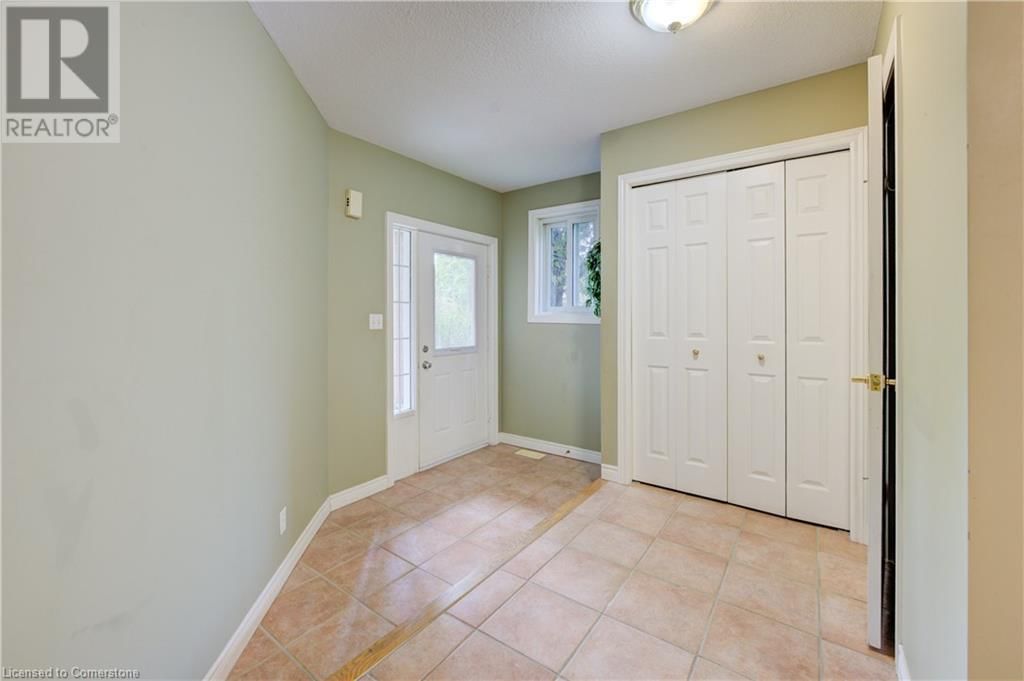 A - 495 HARBOUR VIEW CRESCENT Image 7