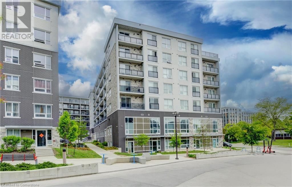 G105 - 275 LARCH STREET Image 2