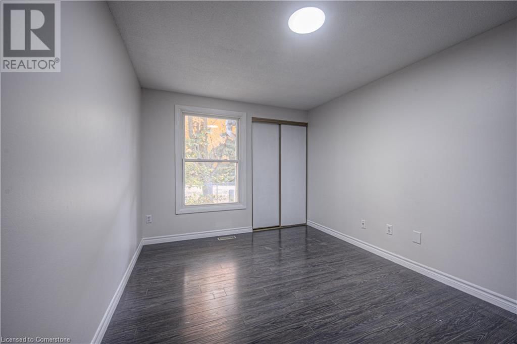 9 - 206 GREEN VALLEY DRIVE Image 22