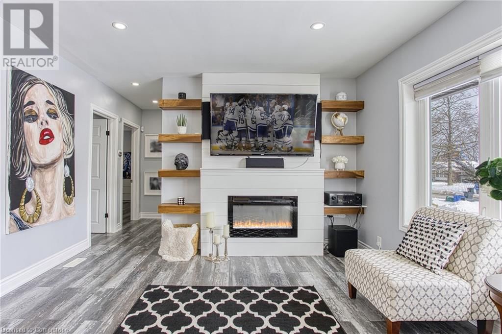 4382 CENTRAL AVENUE Image 13