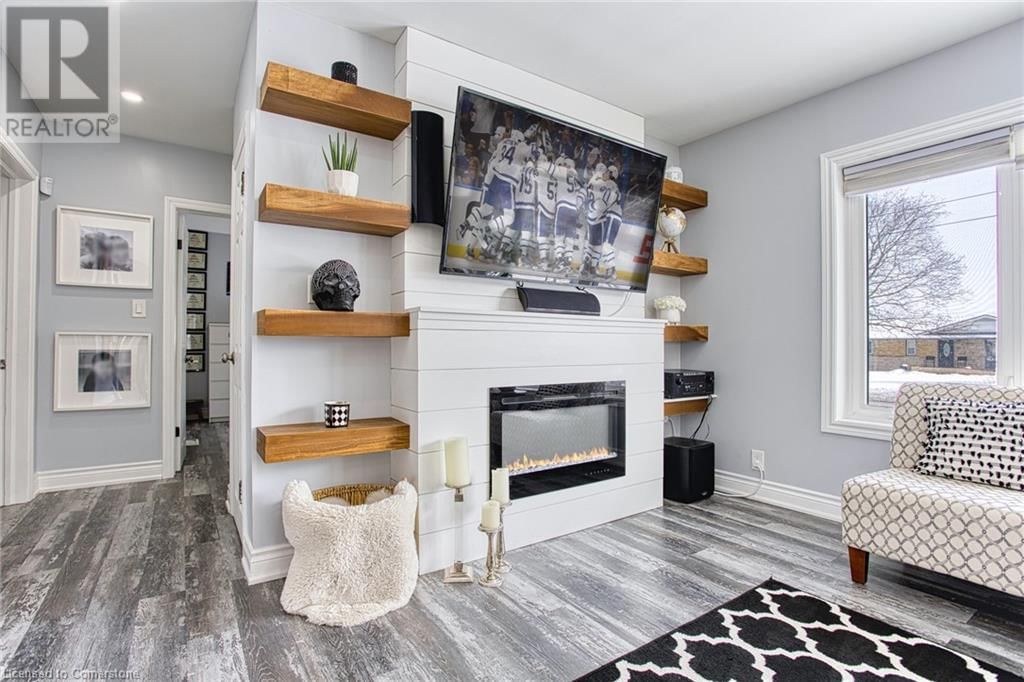 4382 CENTRAL AVENUE Image 15