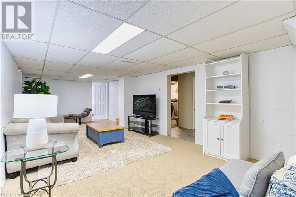 4382 CENTRAL AVENUE Image 22