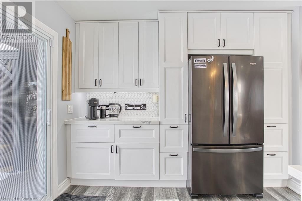 4382 CENTRAL AVENUE Image 7