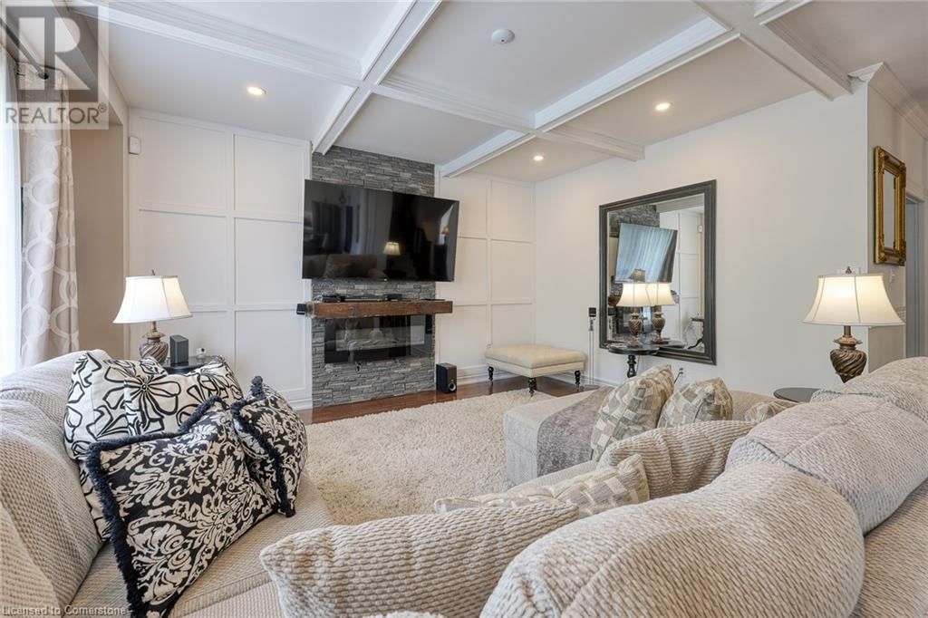37 LAMBERT CRESCENT Image 11