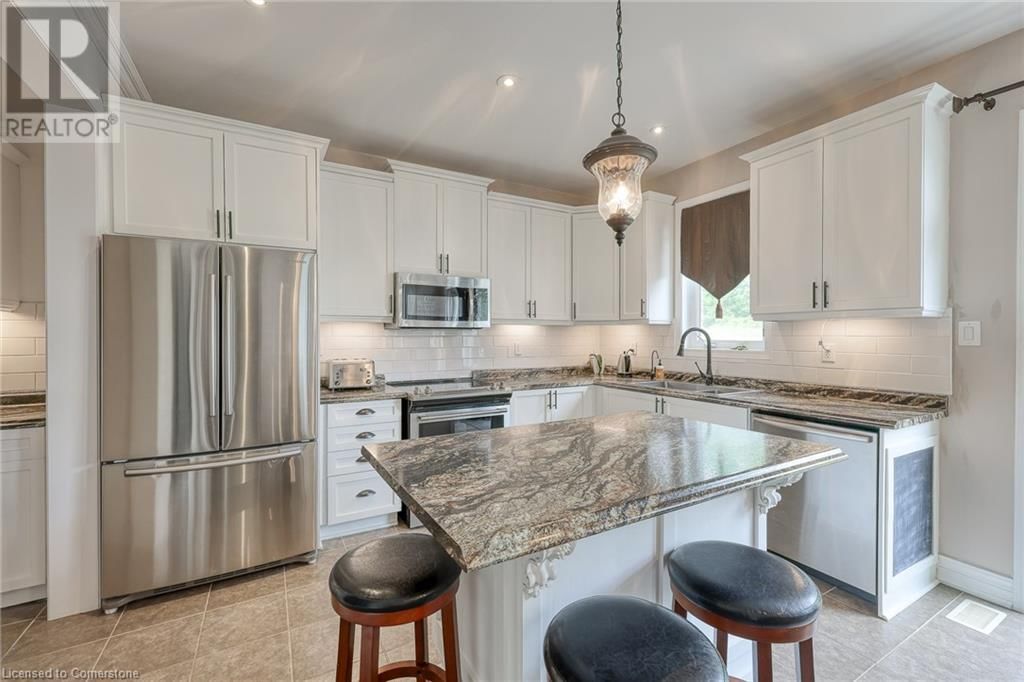 37 LAMBERT CRESCENT Image 13