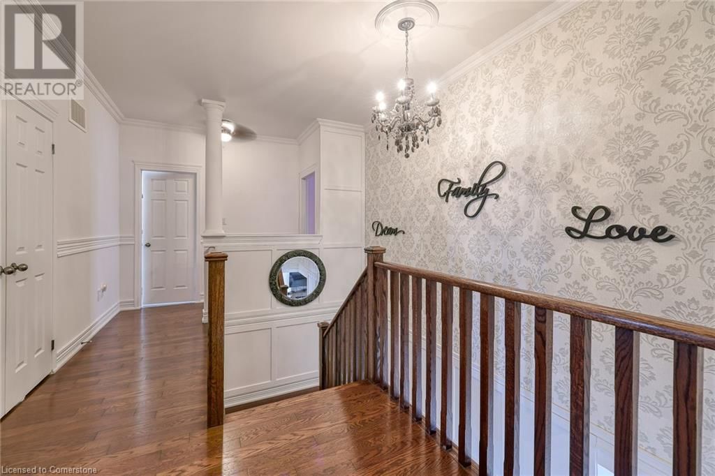 37 LAMBERT CRESCENT Image 28