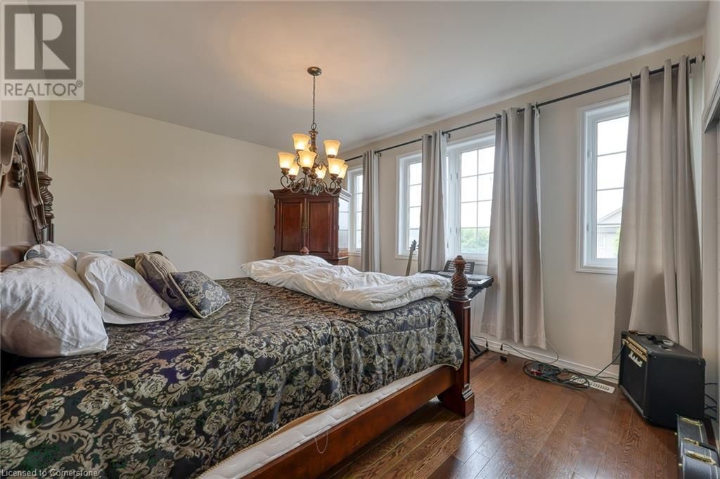 37 LAMBERT CRESCENT Image 29