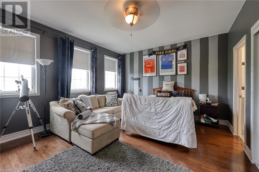 37 LAMBERT CRESCENT Image 30